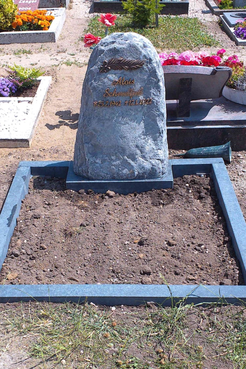 Stein Schneider Grabsteine